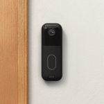Amazon rilancia il videocitofono Blink: piccolo, smart e con rilevamento persone